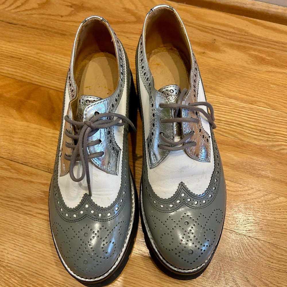 Women’s Black and White Shoes
